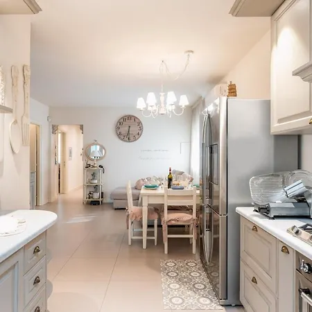 Holiday home Elegante Viareggio