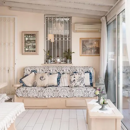 Elegante Βιαρέτζιο